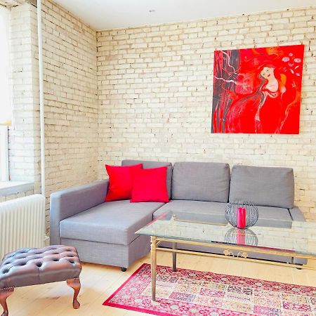 Aday - Central Cozy And Bright Apartment 올보르 외부 사진