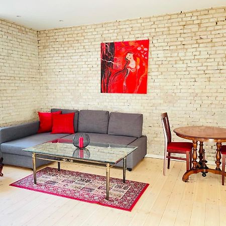 Aday - Central Cozy And Bright Apartment 올보르 외부 사진